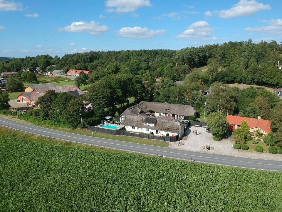 Farm61 Badehotellet I Det Midtjydske - Alder +18 Ar Tjele Bagian luar foto